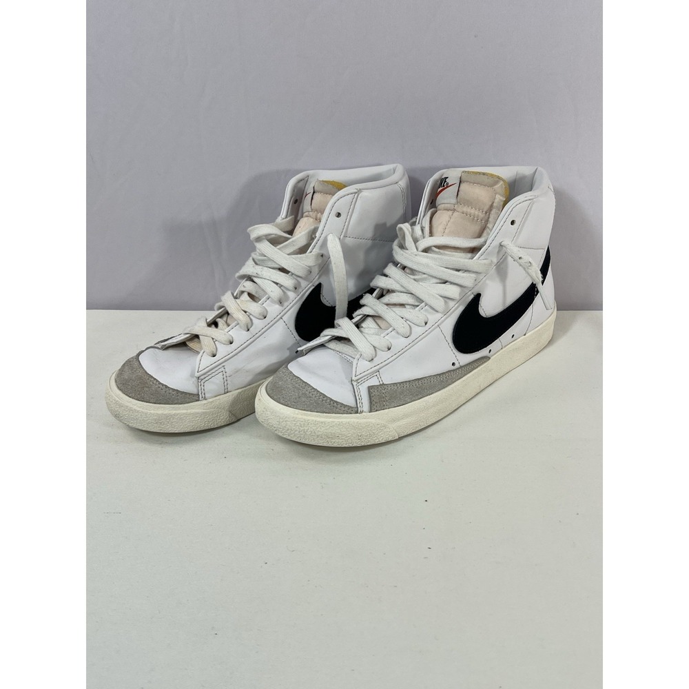 Nike Blazer Mid '77 Vintage Men's Size 8.5  Sneakers‎ White Leather